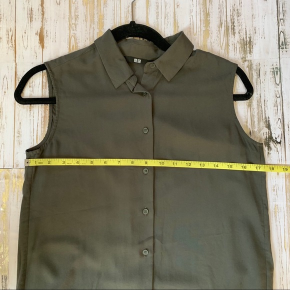 Uniqlo Dark Green Button Down Tank - Picture 3 of 4